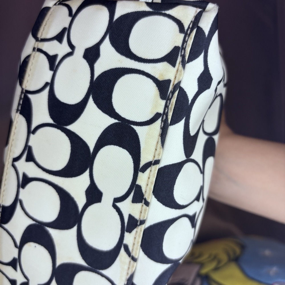 Vintage Y2K Coach Shoulder Bag Purse signature C monogram White Black Hobo - Picture 6 of 9